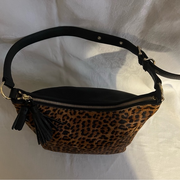 Talbots leopard print calf hair and black pebbled leather bucket bag - Picture 4 of 12